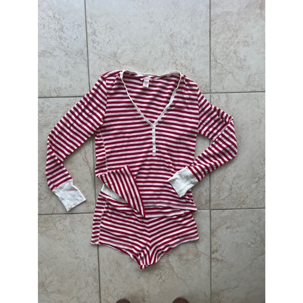 NWT Victoria's Secret Fireside Henley Pajama Short Set Ribbed Red White Small - Picture 3 of 12